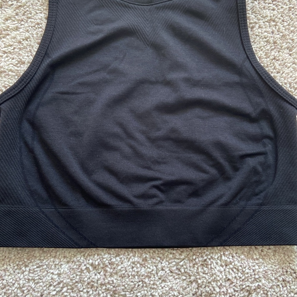 Alphalete Black Ribbed Cropped Tank Top - Picture 3 of 13